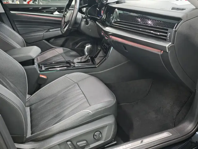 Volkswagen Passat — Фото автомобиля 14