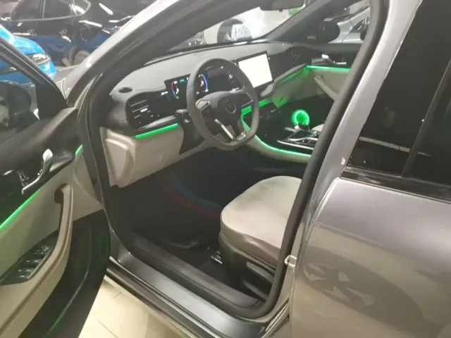 BYD Qin PLUS — Фото автомобиля 14