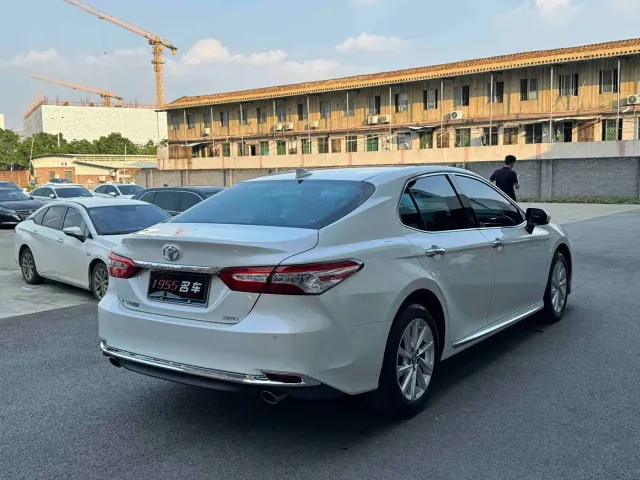 Toyota Camry — Фото автомобиля 9
