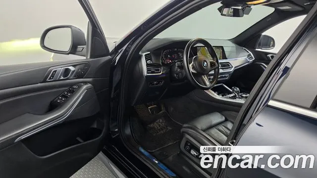 BMW X5 xDrive 40i M Sport — Фото автомобиля 10