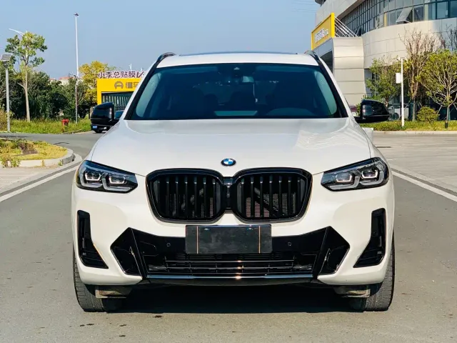BMW X3 — Фото автомобиля 2