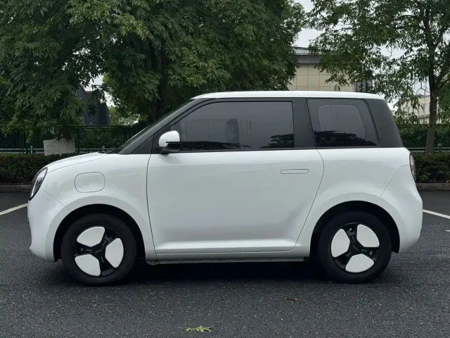 Changan Lumin — Фото автомобиля 2