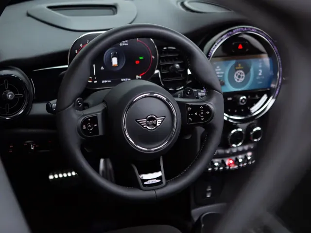 MINI John Cooper Works — Фото автомобиля 8