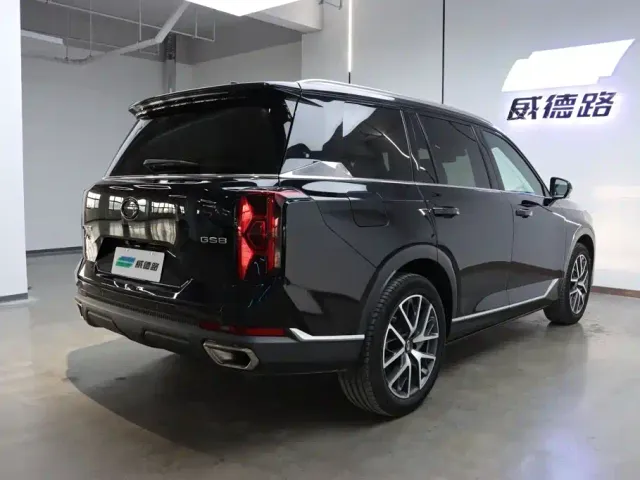 GAC Trumpchi GS8 — Фото автомобиля 9