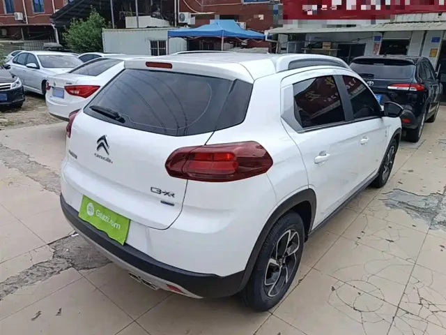 Citroen C3-XR — Фото автомобиля 6