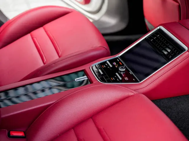 Porsche Panamera — Фото автомобиля 18