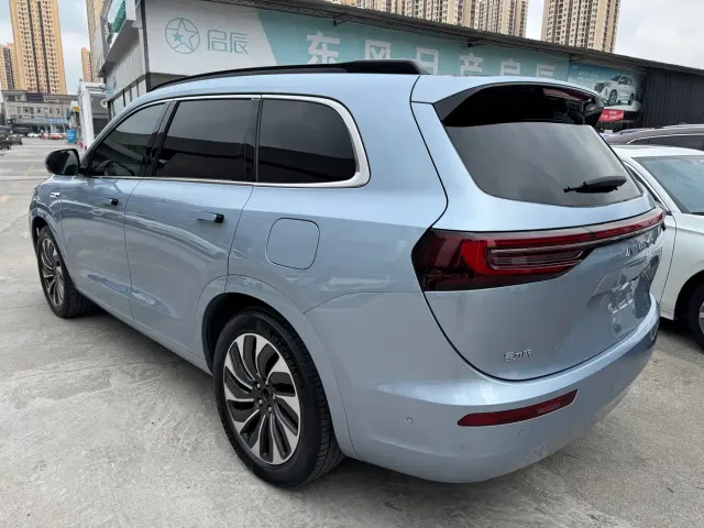 Aito M7 — Фото автомобиля 9