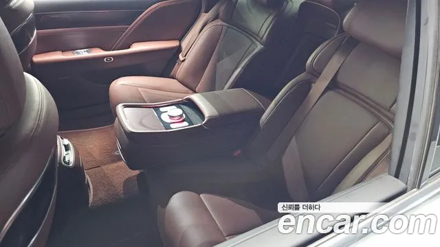 Genesis G90 — Фото автомобиля 28