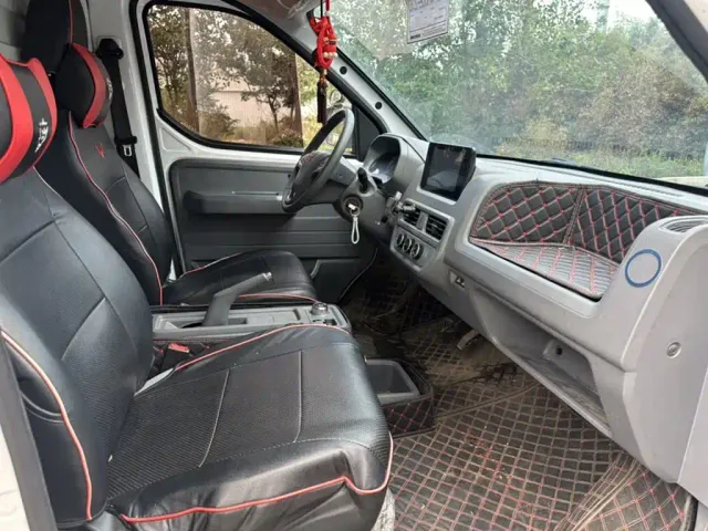 Wuling Yangguang — Фото автомобиля 21