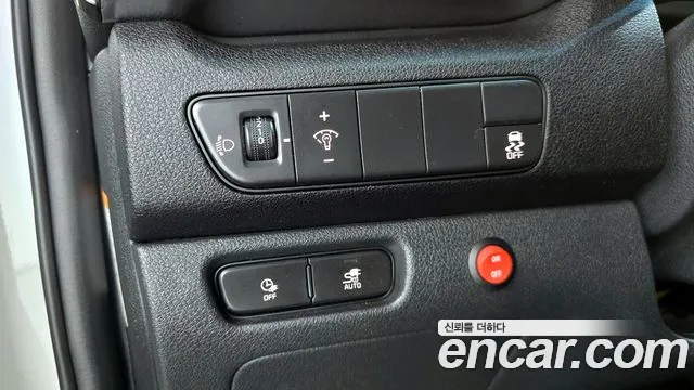 Kia Niro Niro Plus Light (Такси) — Фото автомобиля 19