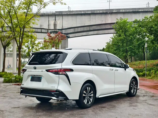 Toyota Granvia — Фото автомобиля 6