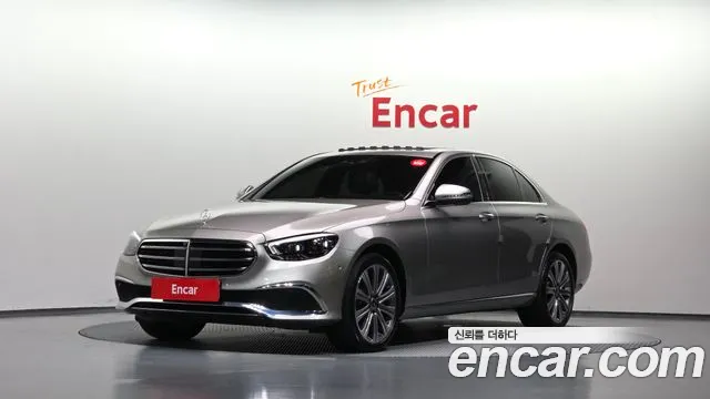 Фотография автомобиля — Mercedes-Benz E-Class W213