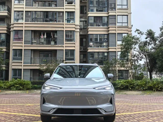 Geely Galaxy E5 — Фото автомобиля 2