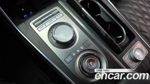 Genesis GV80 — Фото автомобиля 12
