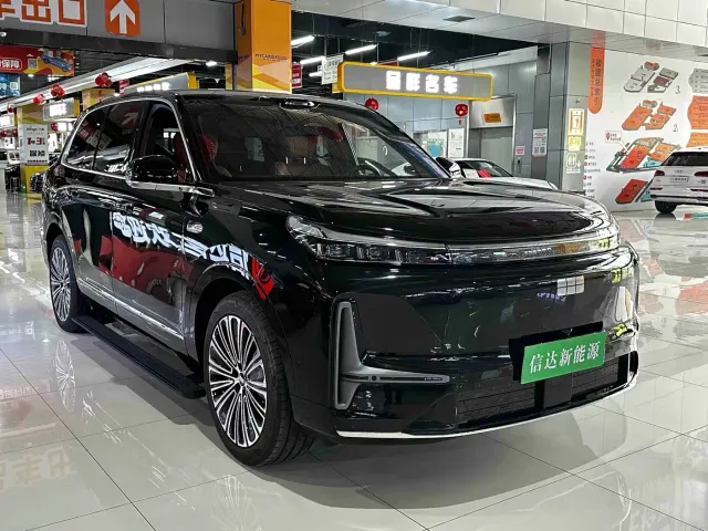 Geely Galaxy Galaxy M9 2025 Base Model — Фото автомобиля 3