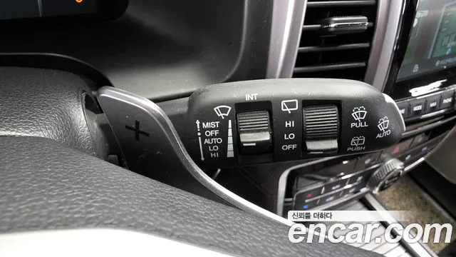 KG_Mobility_Ssangyong Rexton All Rexton Дизель 2.2 4WD — Фото автомобиля 15