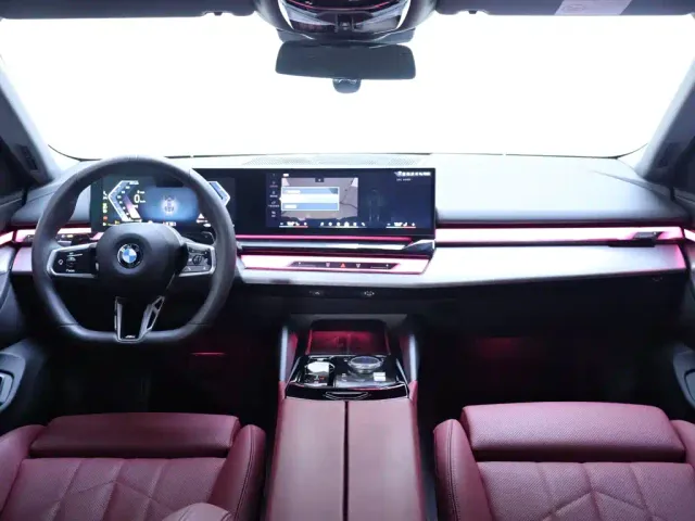 BMW 5 Series — Фото автомобиля 13