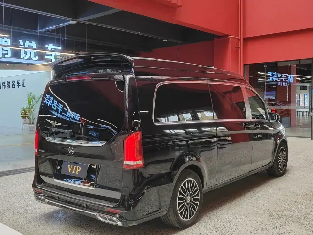 Mercedes-Benz V-Class — Фото автомобиля 4