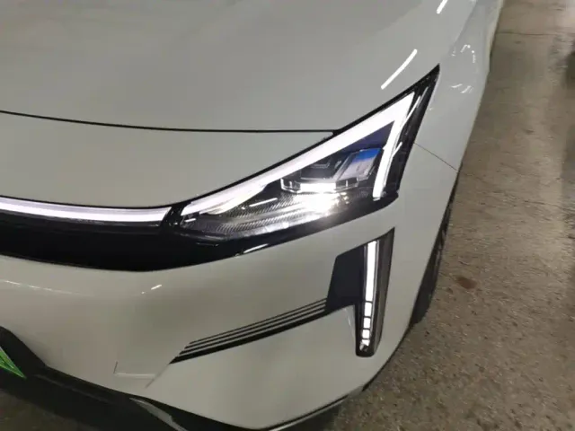 Geely Galaxy L6 — Фото автомобиля 23