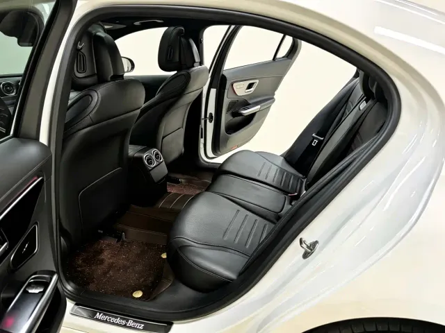Mercedes-Benz C-Class — Фото автомобиля 15