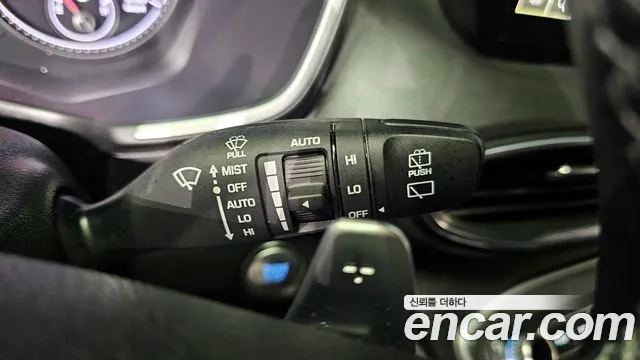 Hyundai Santafe — Фото автомобиля 16