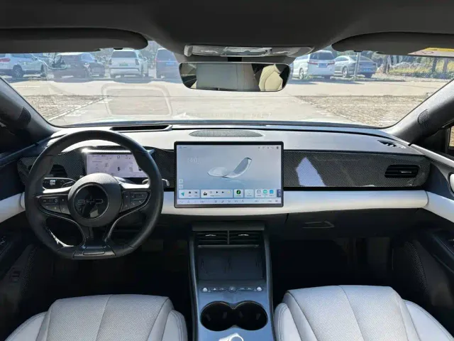 BYD Seal 06 — Фото автомобиля 10