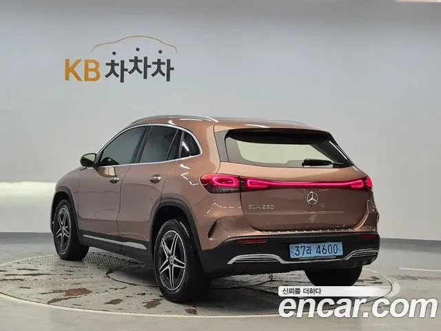 Mercedes-Benz EQA H243 — Фото автомобиля 2