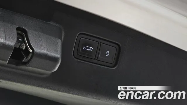 Genesis GV60 — Фото автомобиля 20