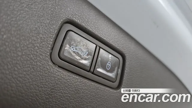 Genesis GV80 — Фото автомобиля 25