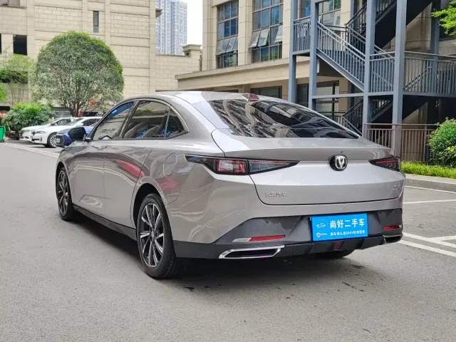 Changan Lamore — Фото автомобиля 4
