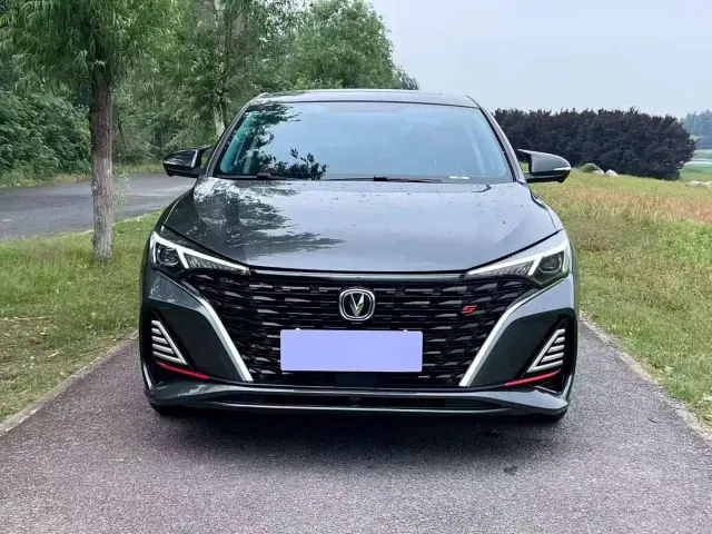 Changan Eado — Фото автомобиля 2