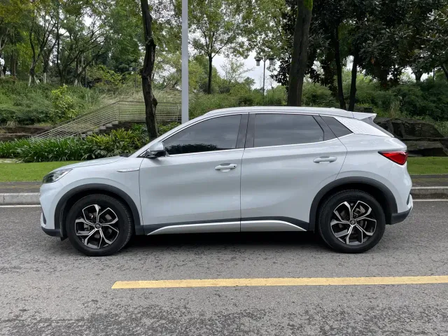 BYD Yuan PLUS — Фото автомобиля 4