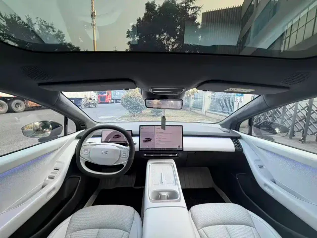 Xpeng P7+ — Фото автомобиля 7