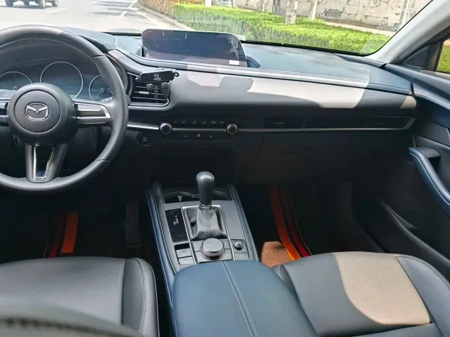 Mazda CX-30 — Фото автомобиля 9