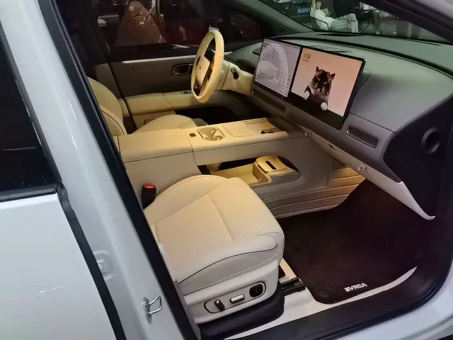 Li Auto i6 — Фото автомобиля 4