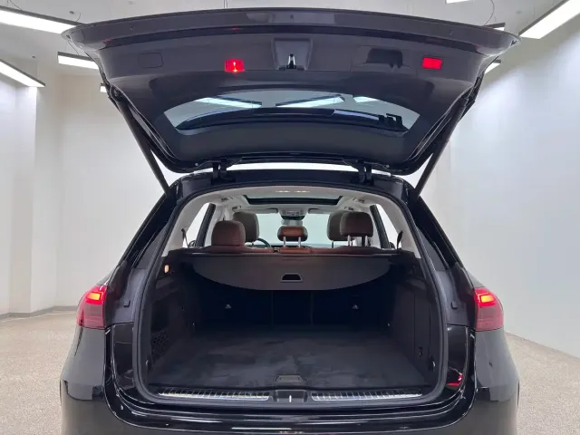 Mercedes-Benz GLE-Class — Фото автомобиля 14