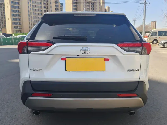 Toyota RAV4 Rongfang 2023 2.0L CVT FWD Style Plus Edition — Фото автомобиля 5