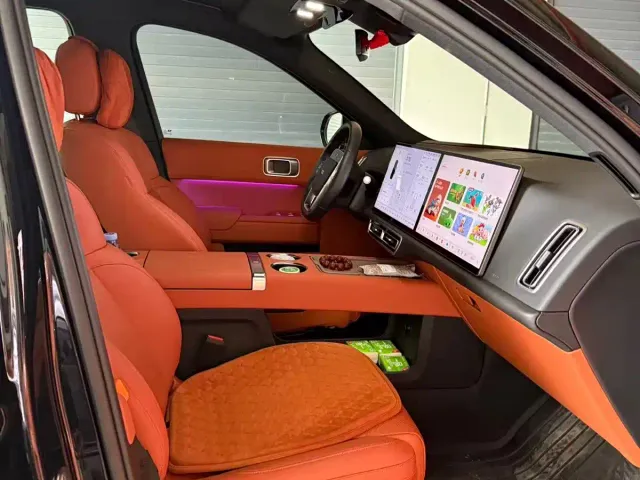 Li Auto L8 — Фото автомобиля 5