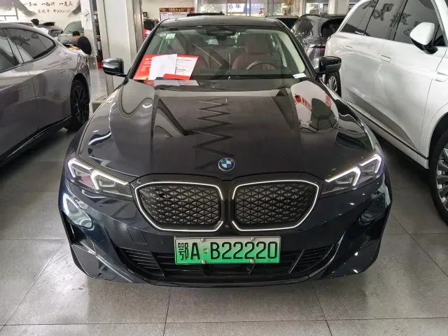 BMW i3 — Фото автомобиля 2