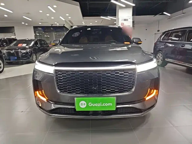 Li Auto ONE — Фото автомобиля 2