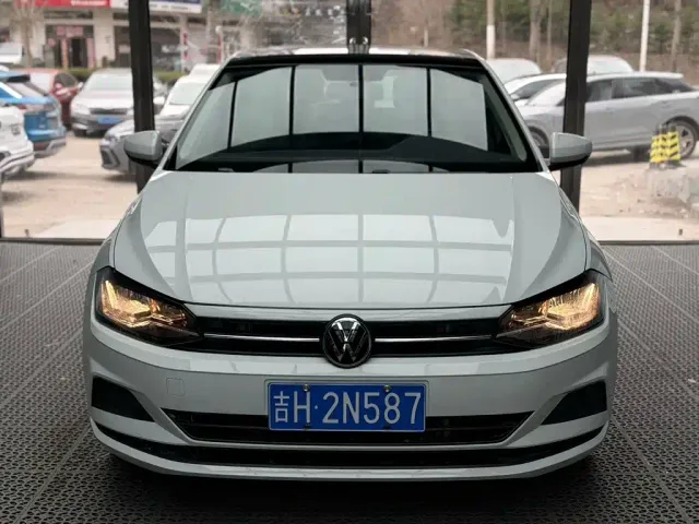 Volkswagen Polo — Фото автомобиля 10