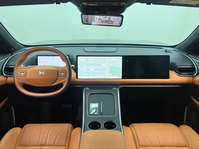 Xpeng G9 — Фото автомобиля 20