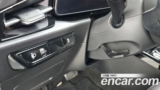 Kia Niro — Фото автомобиля 19