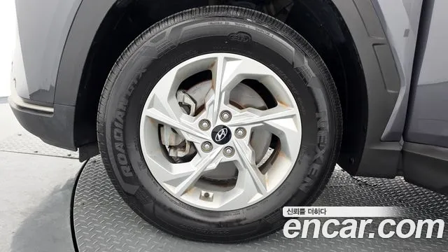Hyundai Tucson Tucson (NX4) Бензин 1.6 турбо 2WD — Фото автомобиля 5