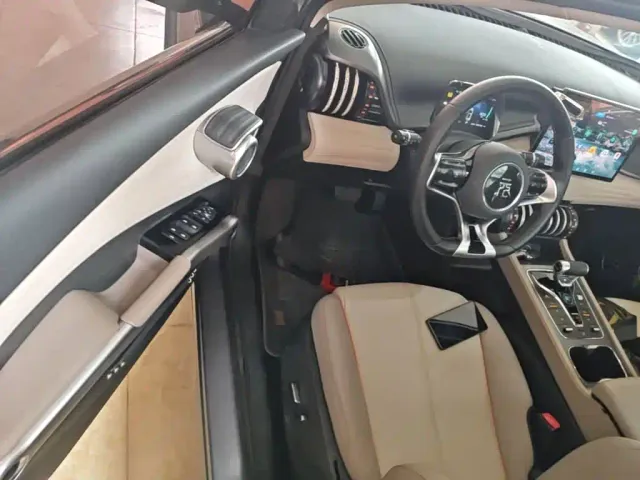 BYD Yuan PLUS — Фото автомобиля 15