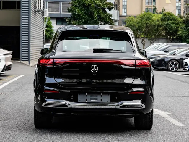 Mercedes-Benz Mercedes-Benz EQS SUV 2025 Model 500 4MATIC — Фото автомобиля 5