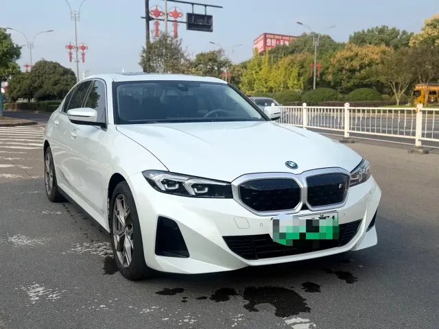 BMW i3 — Фото автомобиля 3