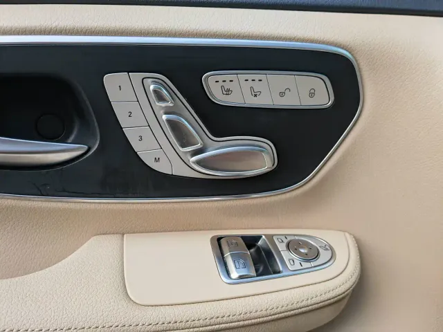 Mercedes-Benz V-Class — Фото автомобиля 15