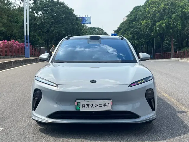 Nio ET5 Touring — Фото автомобиля 2