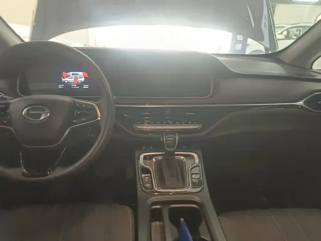 GAC Trumpchi M6 — Фото автомобиля 12